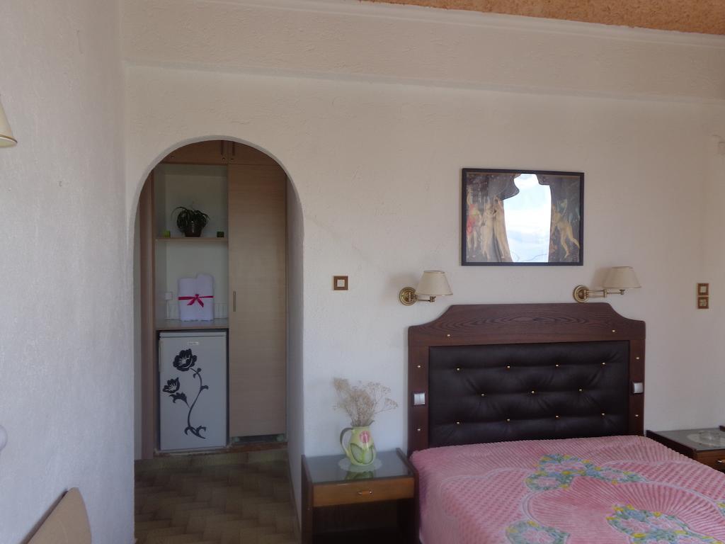 Otel Angela Agia Marina (Aegina)
