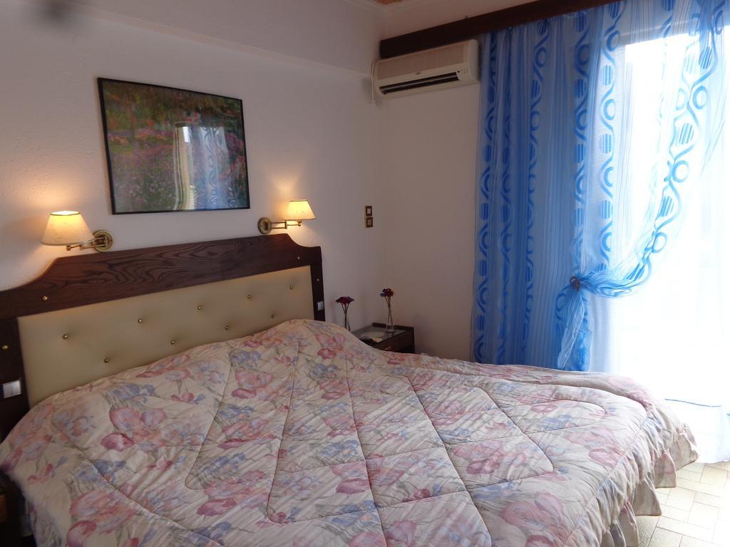 Angela Otel Agia Marina (Aegina)