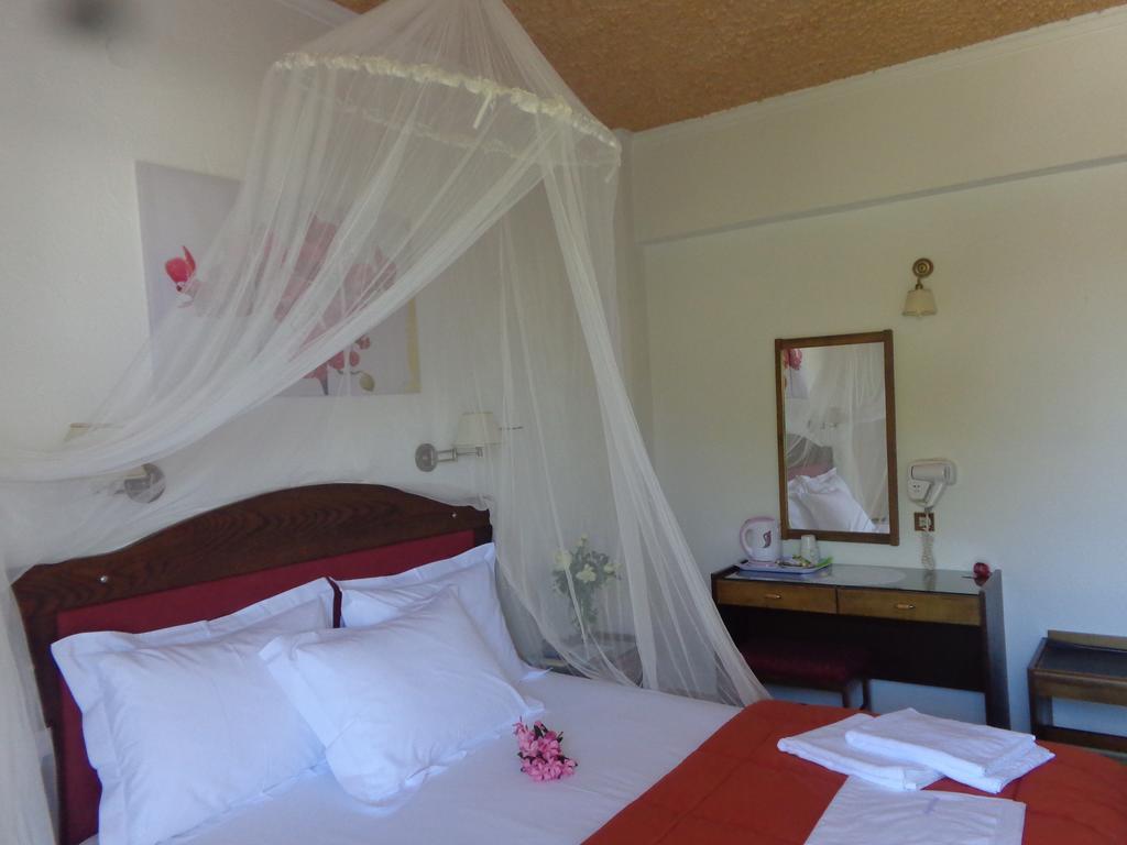 Otel Angela 2*