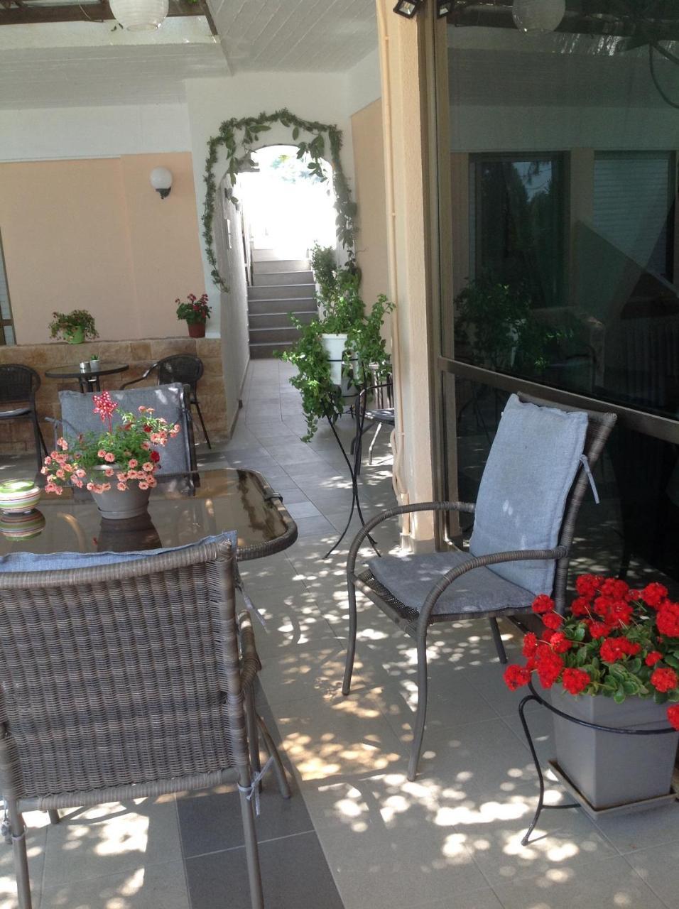 Angela Otel Agia Marina (Aegina)